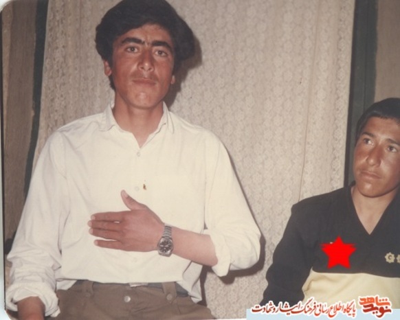 نفر اول سمت راست شهید احمد موسی پور