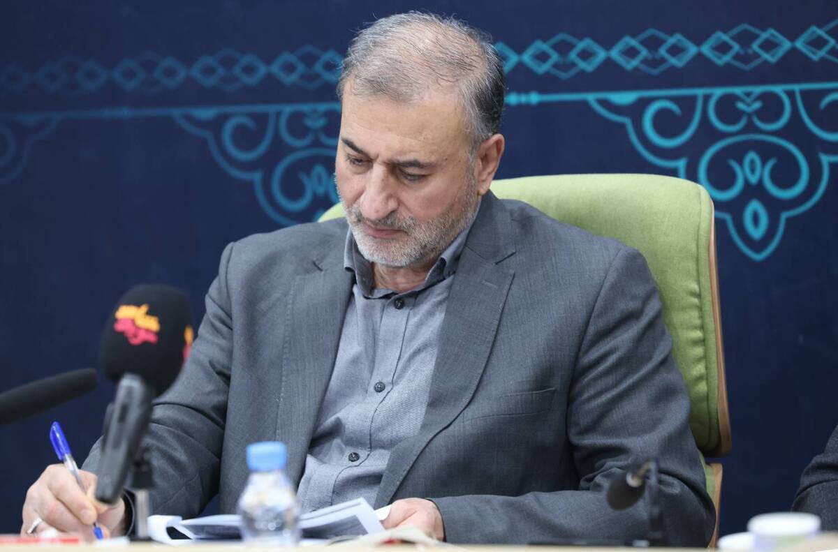 Journalists: The Heroes of the Narrative Front