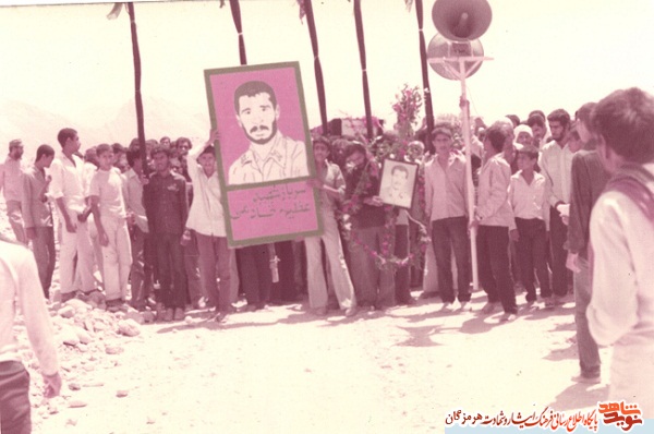 زندگینامه سرباز وظیفه شهید عظیم خادمی باغستانی + تصاویر زندگینامه سرباز وظیفه شهید عظیم خادمی باغستانی + تصاویر
