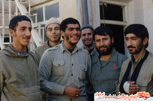 شهید حاج حسین خرازی : در یک کلمه میتوان گفت که حاج علی (باقری) چشم و چراغ لشکر بود+مروری برزندگی نامه وخاطرات سردار شهید کربلای چهارحاج علی باقری شهید شهید حاج حسین خرازی : در یک کلمه میتوان گفت که حاج علی (باقری) چشم و چراغ لشکر بود+مروری برزندگی نامه وخاطرات سردار شهید کربلای چهارحاج علی باقری شهید