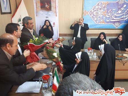 تجلیل از خادمان شهدا و ایثارگران به مناسبت بزرگداشت روز شهدا+ گزارش تصویری تجلیل از خادمان شهدا و ایثارگران به مناسبت بزرگداشت روز شهدا+ گزارش تصویری