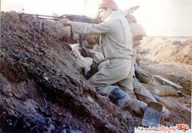 شهید جواد آزادي :خونم را می دهم که اعتقادتان متحول شود شهید جواد آزادي :خونم را می دهم که اعتقادتان متحول شود
