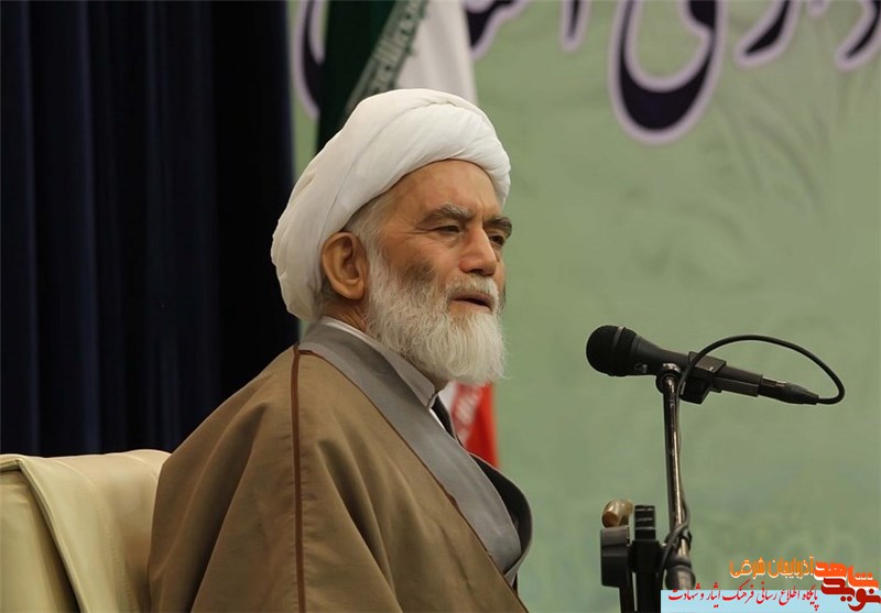 شهید مدنی خود را برای خدا و انقلاب اسلامی ایران وقف کرده بود شهید مدنی خود را برای خدا و انقلاب اسلامی ایران وقف کرده بود
