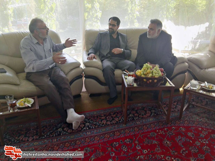عکس| دیدار مسئولان فیروزکوه از جانباز «کریم کریمی» عکس| دیدار مسئولان فیروزکوه از جانباز «کریم کریمی»