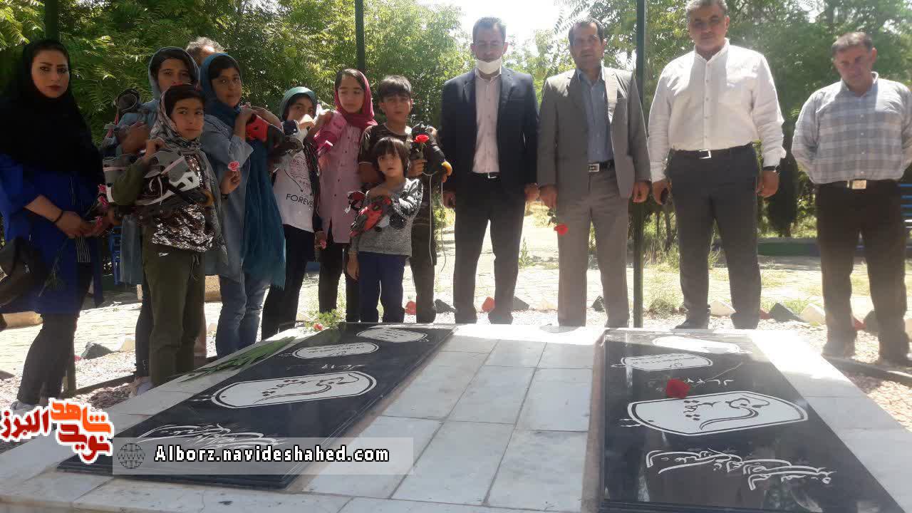 جمعی از ورزشکاران اشتهارد به مقام شهدا ادای احترام کردند جمعی از ورزشکاران اشتهارد به مقام شهدا ادای احترام کردند