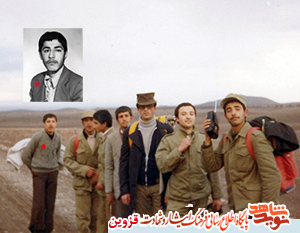 رزمندگان گرمای طاقت فرسای جبهه را به جان میخرند! رزمندگان گرمای طاقت فرسای جبهه را به جان میخرند!