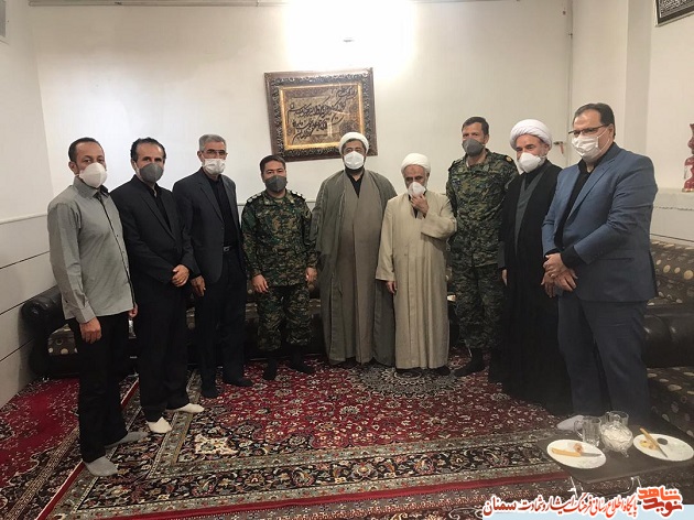 دیدار مسئولین سمنان با خانواده معظم شهید ترور دیدار مسئولین سمنان با خانواده معظم شهید ترور