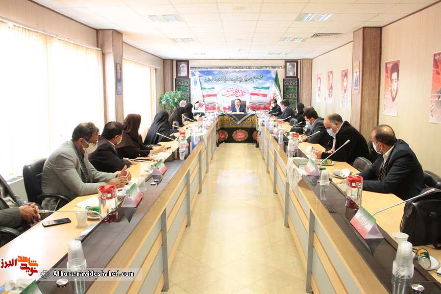 خبرنگاران و اصحاب رسانه نقش موثری در انتقال ارزشهای دوران دفاع مقدس دارند خبرنگاران و اصحاب رسانه نقش موثری در انتقال ارزشهای دوران دفاع مقدس دارند