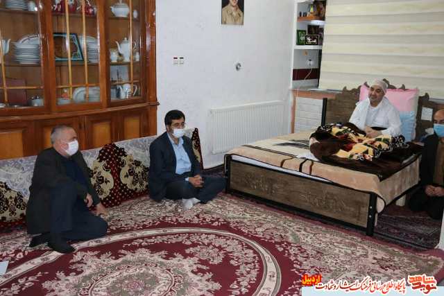 دیدار مسئولین بنیاد شهید و امور ایثارگران با خانواده های شهدا و جانباران هشت سال دفاع مقدس استان اردبیل