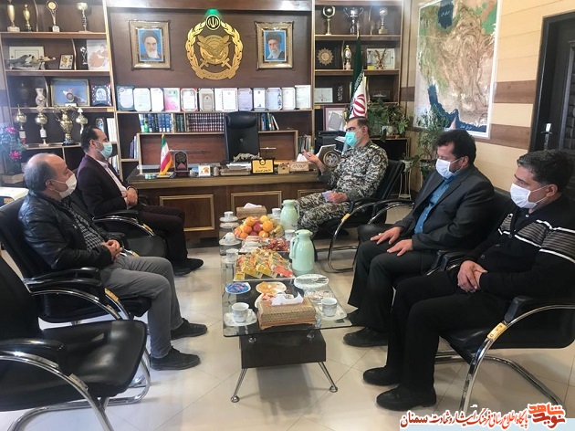 دیدار رئیس بنیاد شهید شهرستان سمنان با فرمانده پدافند هوایی دیدار رئیس بنیاد شهید شهرستان سمنان با فرمانده پدافند هوایی