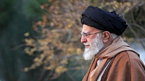 فیلم/ لحظاتی از حضور رهبر انقلاب در گلزار شهدای بهشت زهرا سلاماللهعلیها در دهه فجر