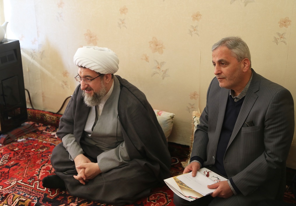 سلام رهبر انقلاب به خانواده‌های معظم شهدا ابلاغ شد + تصاویر