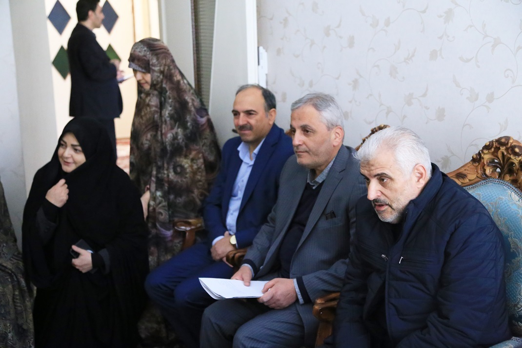 سلام رهبر انقلاب به خانواده‌های معظم شهدا ابلاغ شد + تصاویر