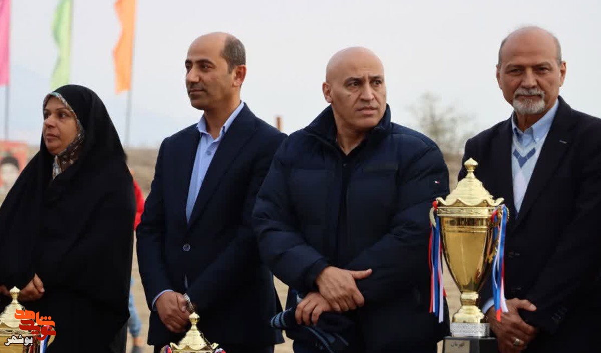 سی و دومین دوره مسابقات فوتبال جام شهدا در روستای زائر عباسی برگزار شد