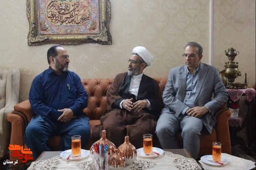 دیدار مدیرکل بنیاد شهید لرستان با جانبازان خرم آباد «رضا سبزی و مهران مریدی»