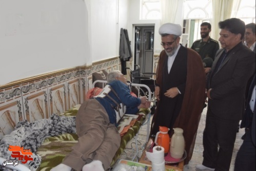 دیدار مدیرکل بنیاد شهید با ایثارگران شهرستان کوهدشت