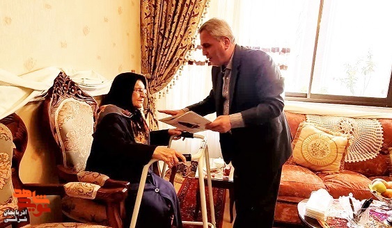 دیدار سرپرست بنیاد شهید آذربایجانشرقی با ۵ خانواده شهید و ایثارگر در تبریز دیدار سرپرست بنیاد شهید آذربایجانشرقی با ۵ خانواده شهید و ایثارگر در تبریز