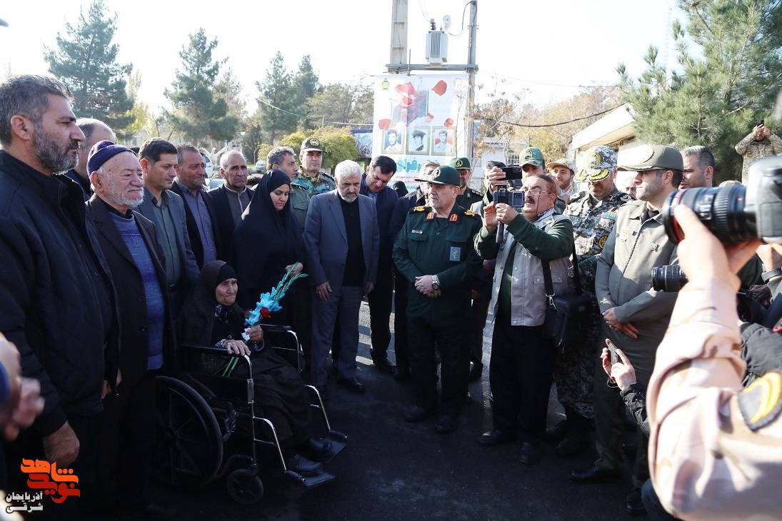سرانجام ۴۰ سال دلتنگی و استقبال از شهدا + تصاویر سرانجام ۴۰ سال دلتنگی و استقبال از شهدا + تصاویر