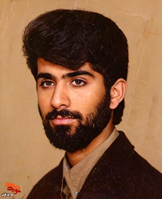 عموجان، این‌جا شب و روز در حال درگیری با اشرار هستیم