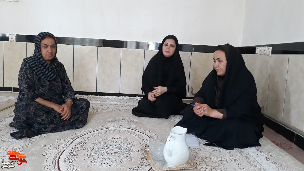 دیدار و تجلیل از خانواده معظم شهدا در شهرستان ربط