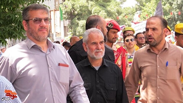 از امین راضی هستم
