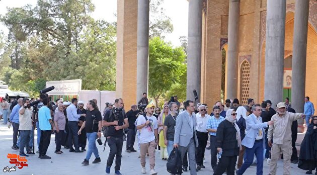 ثبت جنایات رژیم صهیونیستی از لنز خبرنگاران داخلی و خارجی در بهشت زهرا(س)