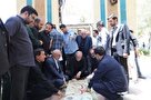 ادای احترام رئیس‌ جمهور به شهید گمنام در قم+ تصویر