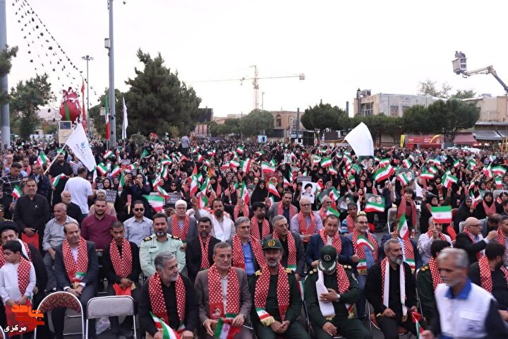 مراسم گرامیداشت پـنجِ پنـج «روز ایثار و مقاومت شهر اراک» برگزار شد
