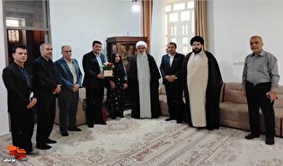دیدار نماینده ولی‌فقیه در استان با مادر شهیدان...