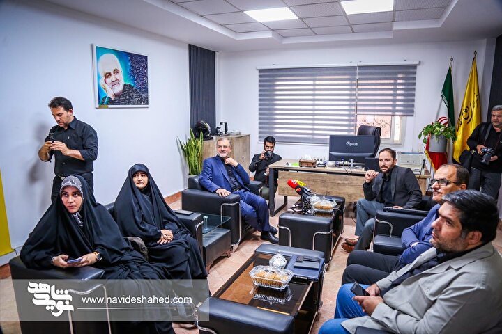 حضور معاون فرهنگی بنیاد شهید در خبرگزاری دفاع مقدس به‌مناسبت سالگرد شهادت فرشته باقری