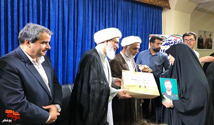 قاب‌هایی از دورهمی پرمهر یادگاران شهدای بوشهر