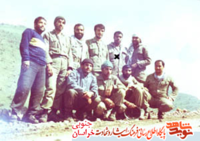 
عکسی یادگاری از حضور دو سردار شهید محمود کاوه و الهیار جابری
