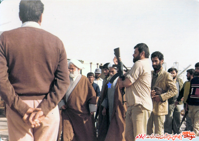 آیت اله حیدری ایلامی از روحانیون مبارز دوران انقلاب و دفاع مقدس 