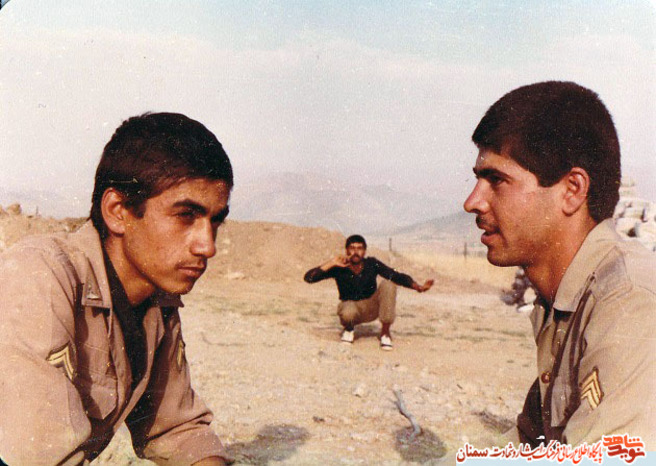 نفر اول از چپ شهید عباس باغبان