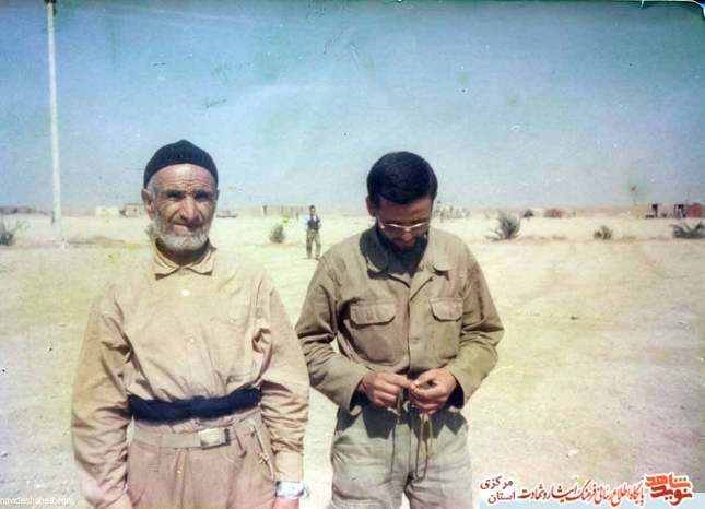 از چپ: محمد شفیع بیگلری - جانباز بهروز عزیزآبادی