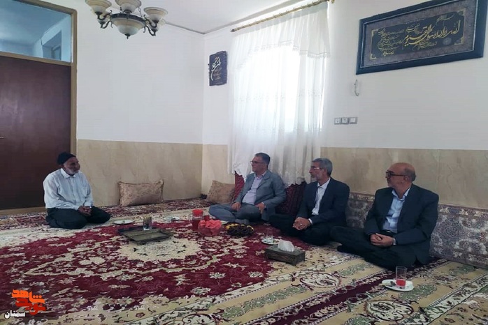 دیدار مسئولان استانی با خانواده معزز شهید والامقام محمدرضا نادمی - بیست و پنجم خردادماه ۱۴۰۱ روستای قلعه نو خرقان شاهرود