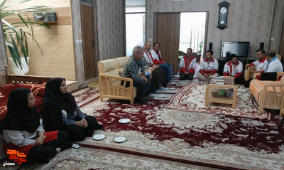 دیدار کارکنان هلال احمر شهرستان آرادان با خانواده معظم شهید والامقام «قربانعلی علیشاه»- نوزدهم اردیبهشتماه ۱۴۰۲ روستای داورآباد