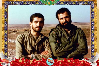 نفر سمت راست شهید علی‌اکبر مقدسی