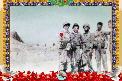 نفر اول از چپ شهید محمود امی