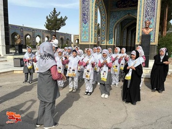 ادای احترام مسئولان دامغانی به مقام شامخ شهدا- دوازدهم اردیبهشت ۱۴۰۴ گلزار شهدای فردوس‌رضا